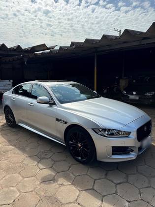 JAGUAR XE 2.0 16V SI4 TURBO GASOLINA R-SPORT 4P AUTOMÁTICO